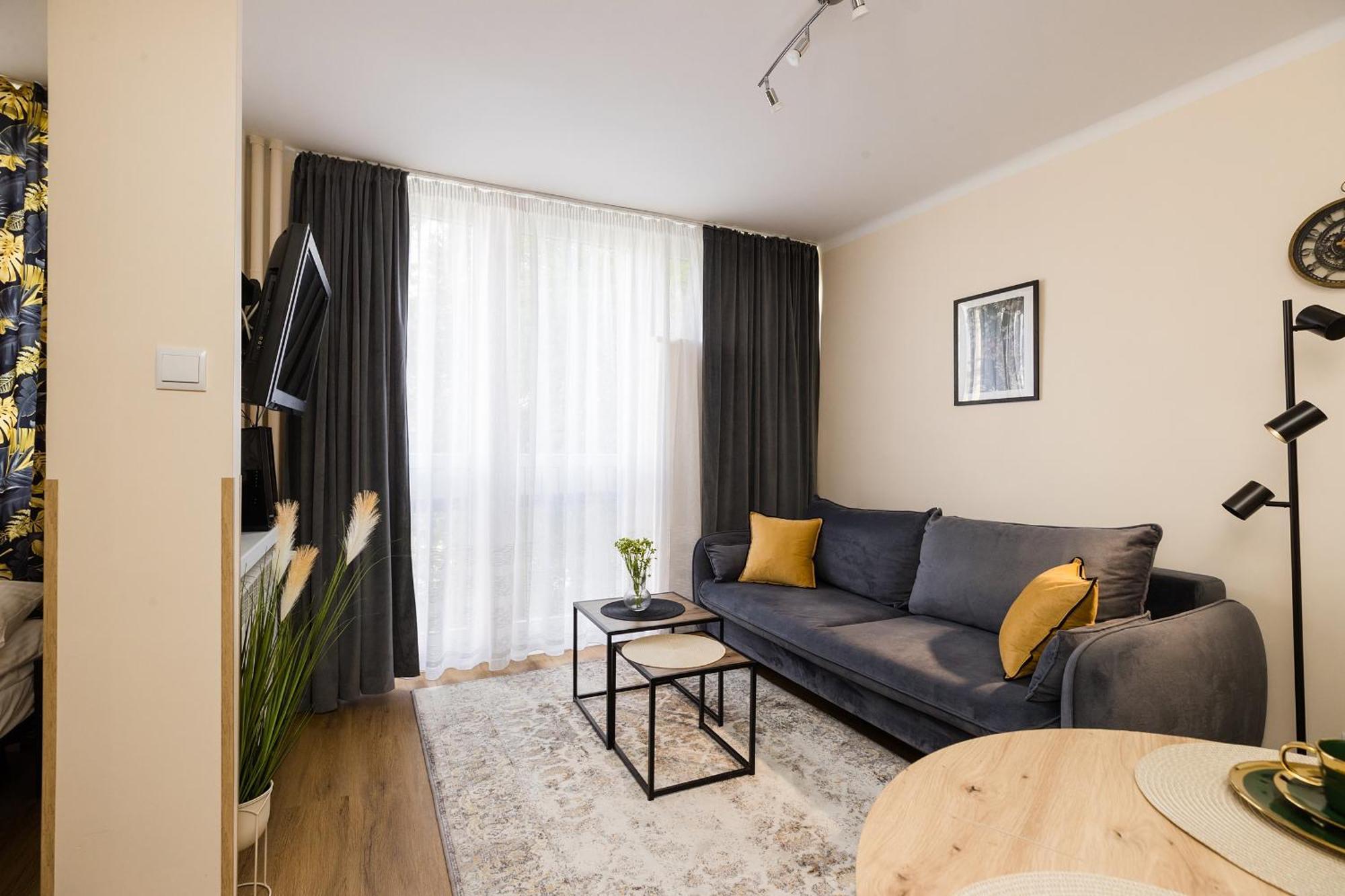 Shortstaypoland Chlodna B168 Warsaw Exterior photo